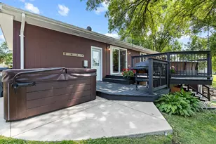 409 N Monroe St, Minneota, MN 56264 - Photo 9