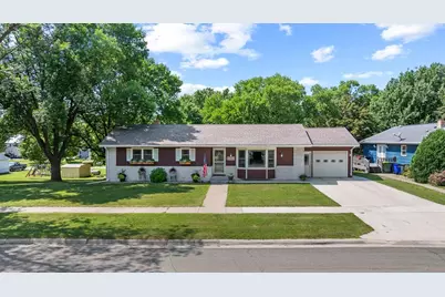 409 N Monroe Street, Minneota, MN 56264 - Photo 3