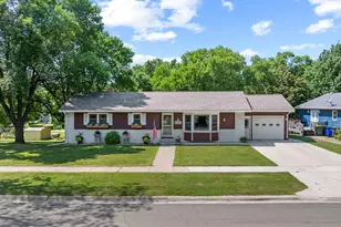 409 N Monroe St, Minneota, MN 56264 - Photo 3