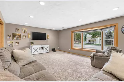 409 N Monroe Street, Minneota, MN 56264 - Photo 11