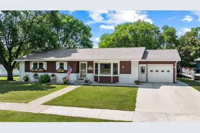 409 N Monroe Street, Minneota, MN 56264 - Photo 1