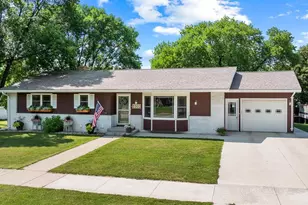 409 N Monroe St, Minneota, MN 56264 - Photo 1