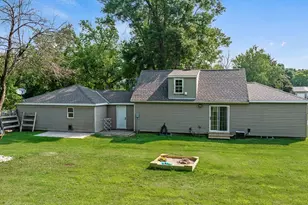 218 Grant Street S, Lake Benton, MN 56149 - Photo 11