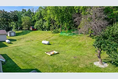 218 Grant Street S, Lake Benton, MN 56149 - Photo 9