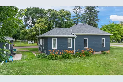 37 Rowland Street, Tracy, MN 56175 - Photo 5