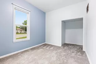 37 Rowland St, Tracy, MN 56175 - Photo 17