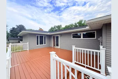 501 W College Drive, Marshall, MN 56258 - Photo 7