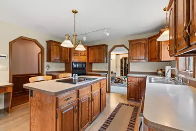 6 Lacosta Drive, Dellwood, MN 55110 - Photo 11
