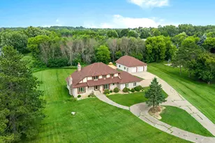 6 Lacosta Dr, Dellwood, MN 55110 - Photo 55