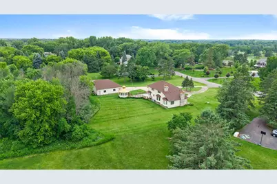6 Lacosta Drive, Dellwood, MN 55110 - Photo 3