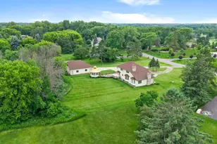6 Lacosta Dr, Dellwood, MN 55110 - Photo 3