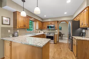 10660 47th Ave N, Plymouth, MN 55442 - Photo 11