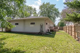 300 E Raven St, Belle Plaine, MN 56011 - Photo 31