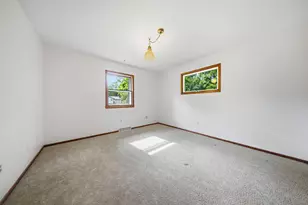 709 N Fremont St, River Falls, WI 54022 - Photo 11