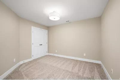 4747 Lawndale Court N, Plymouth, MN 55446 - Photo 29