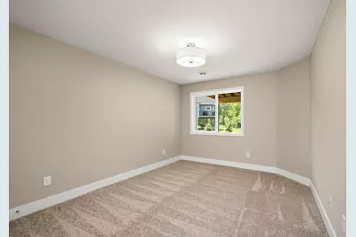 4747 Lawndale Court N, Plymouth, MN 55446 - Photo 27