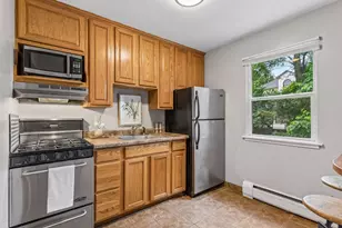 656 Ashland Ave, Saint Paul, MN 55104 - Photo 5