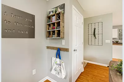 7572 Carillon Plaza W, Woodbury, MN 55125 - Photo 3