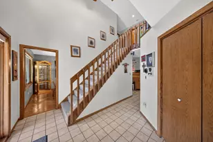 1116 Knoll Ct NW, Rochester, MN 55901 - Photo 3