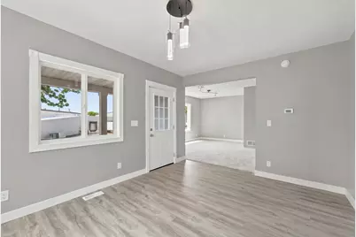 303 W Baker Street, Arlington, MN 55307 - Photo 7