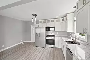 303 W Baker St, Arlington, MN 55307 - Photo 9