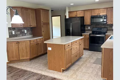 317 Oak Hills Drive, Detroit Lakes, MN 56501 - Photo 7