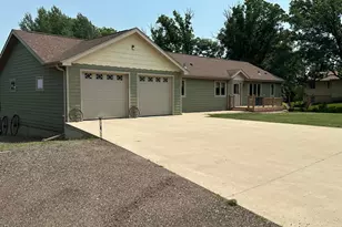 317 Oak Hills Dr, Detroit Lakes, MN 56501 - Photo 25