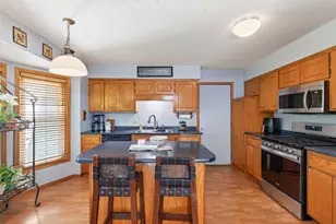 6432 Mere Dr, Eden Prairie, MN 55346 - Photo 9