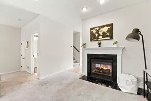 15742 Frisian Ln, Apple Valley, MN 55124 - Photo 3