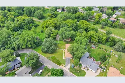 2300 Oakwood Drive, Burnsville, MN 55306 - Photo 19