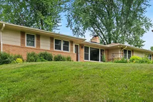 2300 Oakwood Dr, Burnsville, MN 55306 - Photo 3