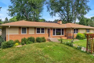 2300 Oakwood Dr, Burnsville, MN 55306 - Photo 21