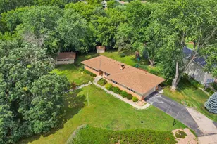 2300 Oakwood Dr, Burnsville, MN 55306 - Photo 9