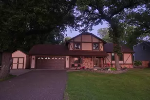 2480 Ariel St N, North Saint Paul, MN 55109 - Photo 1