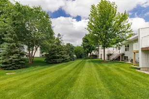 10664 Ironwood Ct, Woodbury, MN 55129 - Photo 31