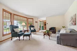 2623 Riviera Dr N, White Bear Lake, MN 55110 - Photo 5