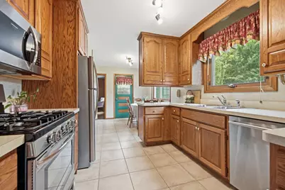 2623 Riviera Drive N, White Bear Lake, MN 55110 - Photo 9
