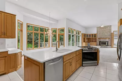 7690 Gibraltar Terrace, Apple Valley, MN 55124 - Photo 23