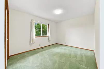 631 Transit Avenue W, Roseville, MN 55113 - Photo 15