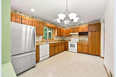 631 Transit Avenue W, Roseville, MN 55113 - Photo 11