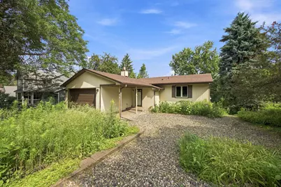 631 Transit Avenue W, Roseville, MN 55113 - Photo 3