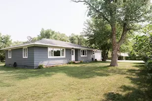 425 Walnut Street N, Clearwater, MN 55320 - Photo 3