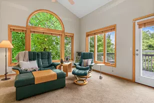 702 Crescent Curve, White Bear Township, MN 55127 - Photo 9