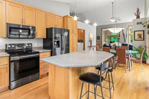 702 Crescent Curve, White Bear Township, MN 55127 - Photo 13