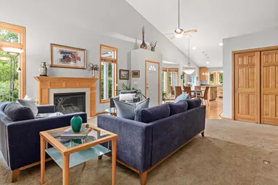702 Crescent Curve, White Bear Township, MN 55127 - Photo 5