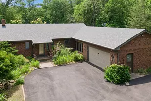 9825 Brent Ave, Inver Grove Heights, MN 55077 - Photo 1