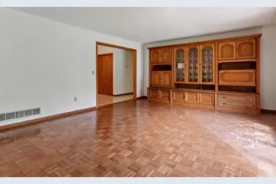 9825 Brent Avenue, Inver Grove Heights, MN 55077 - Photo 27