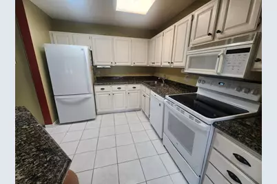 1064 Zanzibar Lane N, Plymouth, MN 55447 - Photo 7