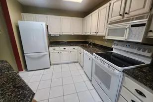 1064 Zanzibar Ln N, Plymouth, MN 55447 - Photo 7