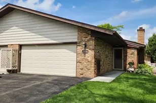 1064 Zanzibar Ln N, Plymouth, MN 55447 - Photo 1